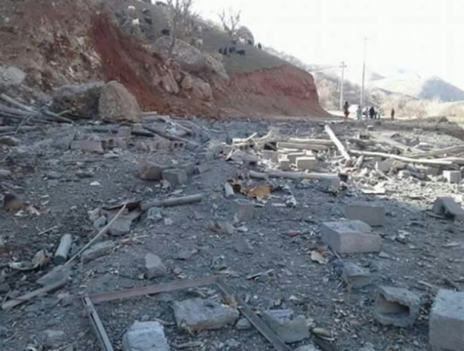  فڕۆکە جەنگییەکانی تورکیا گوندەکانی بناری قەندیلیان بۆردومان کردەوە 